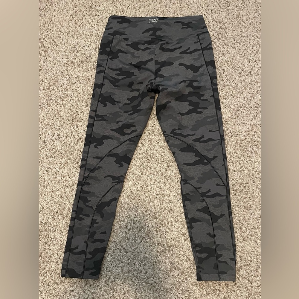PINK ACTIVE By Victoria Secret Ultimate Leggings Gray Camo Medium EUC
